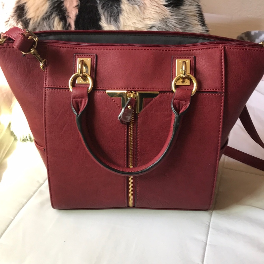 Crossbody purse